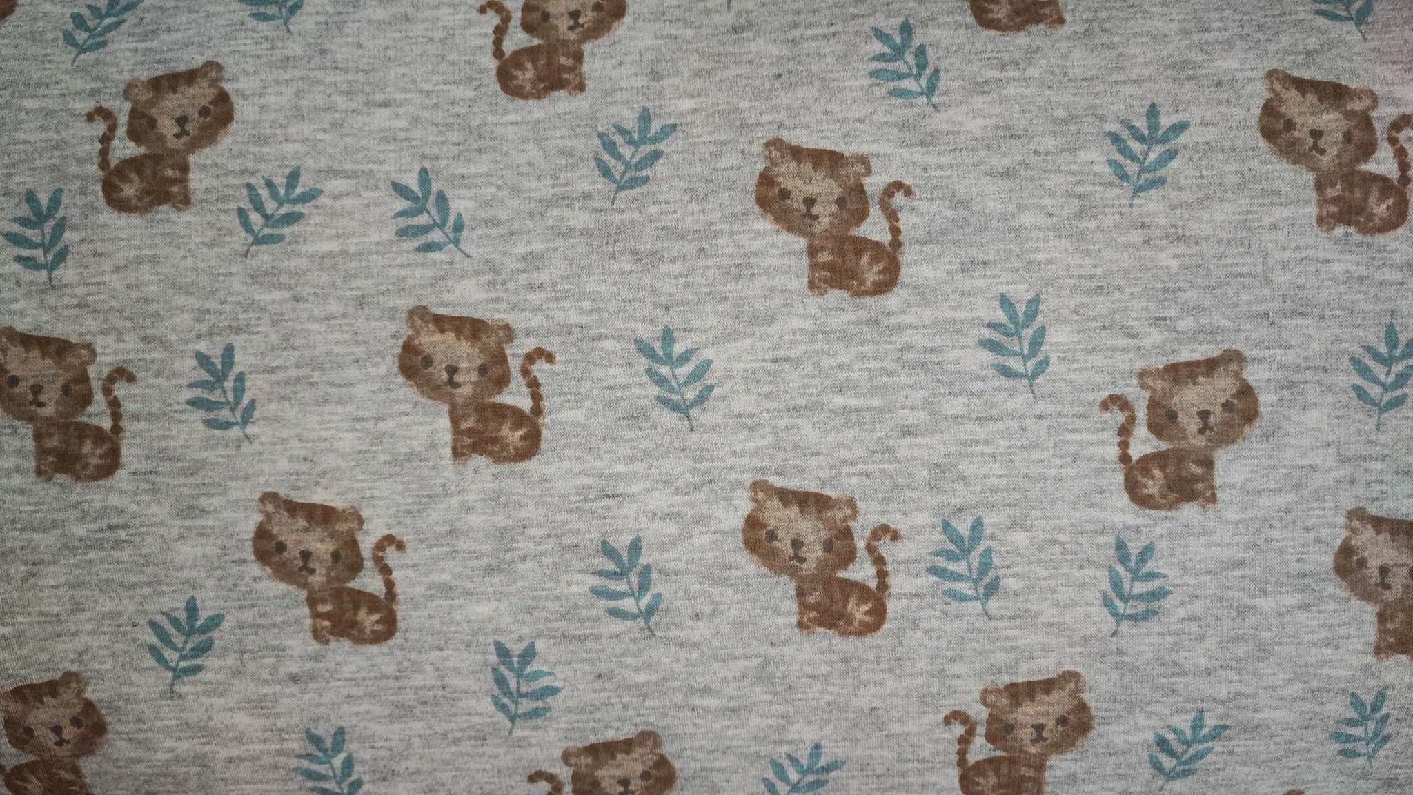 Barna cicás warmkeeper - Image 4