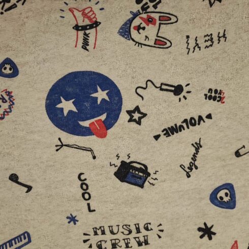 Graffitis bolyhos futter