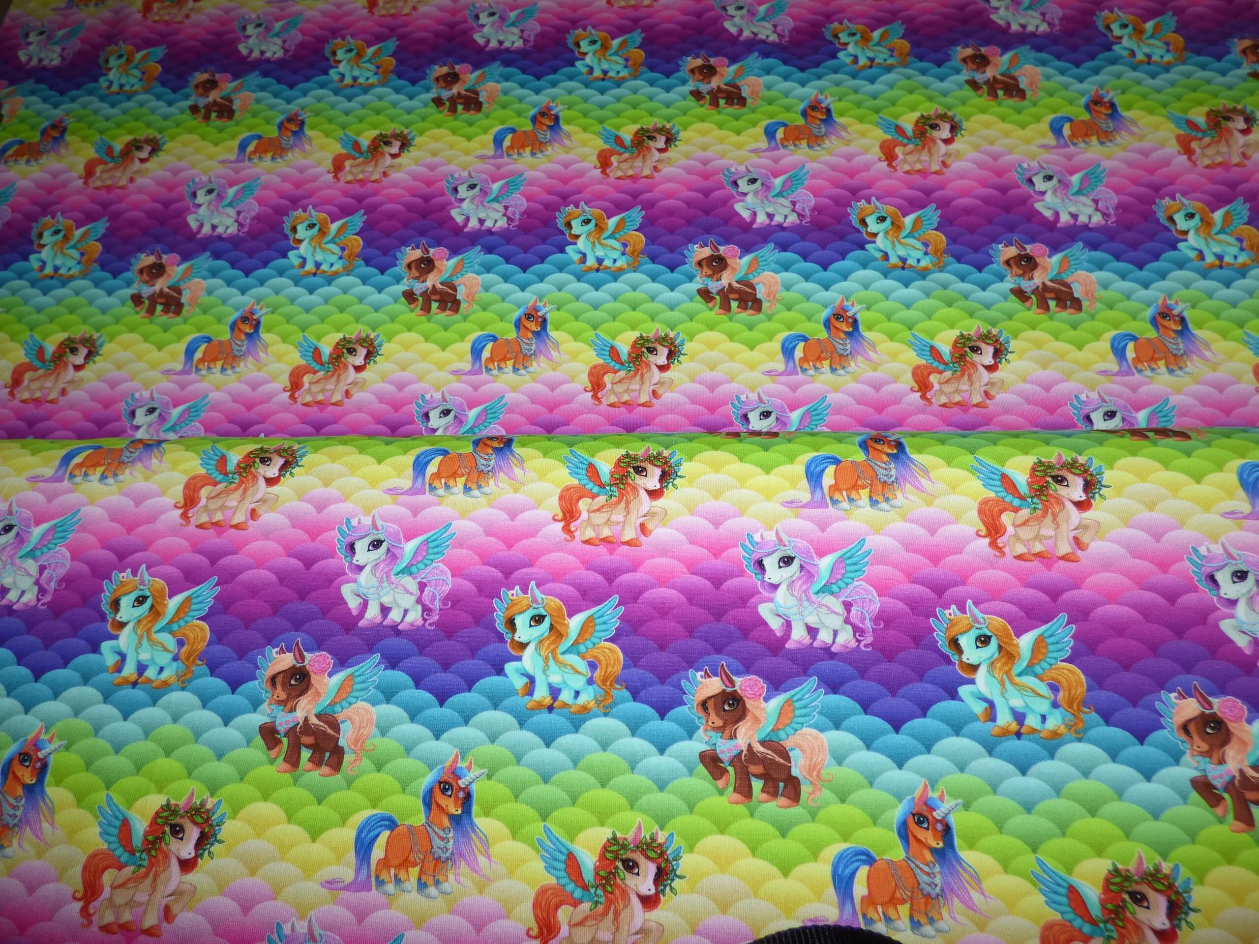 Szivárványos pónis pamut jersey